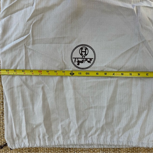Hermes dust bag with drawstring top medium size stripe and brown logo - Picture 4 of 5
